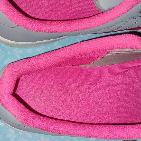 Womens Nike shoes - Picture 5 of 7